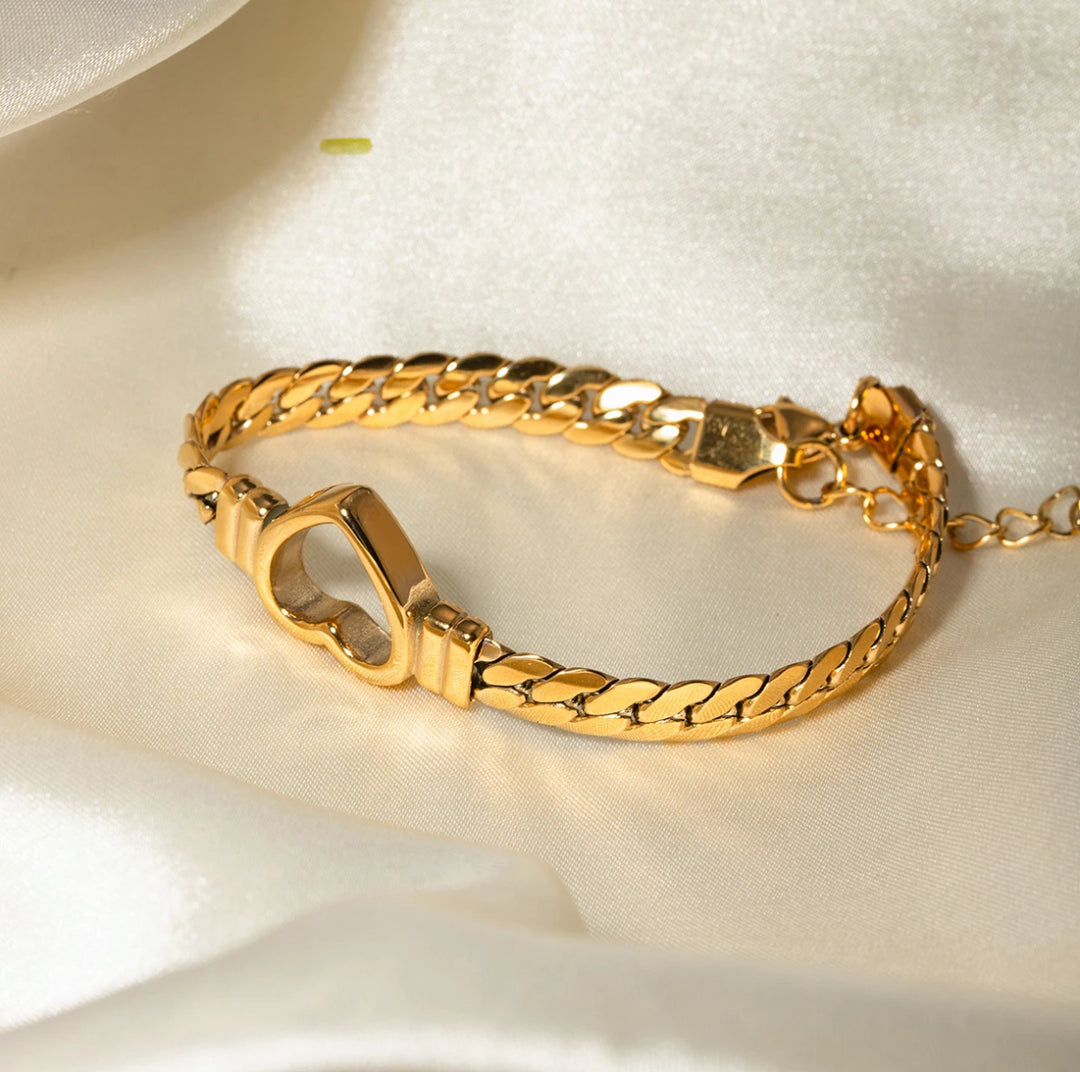 18K Gold Heart Bracelet - Humble Legends Jewelry