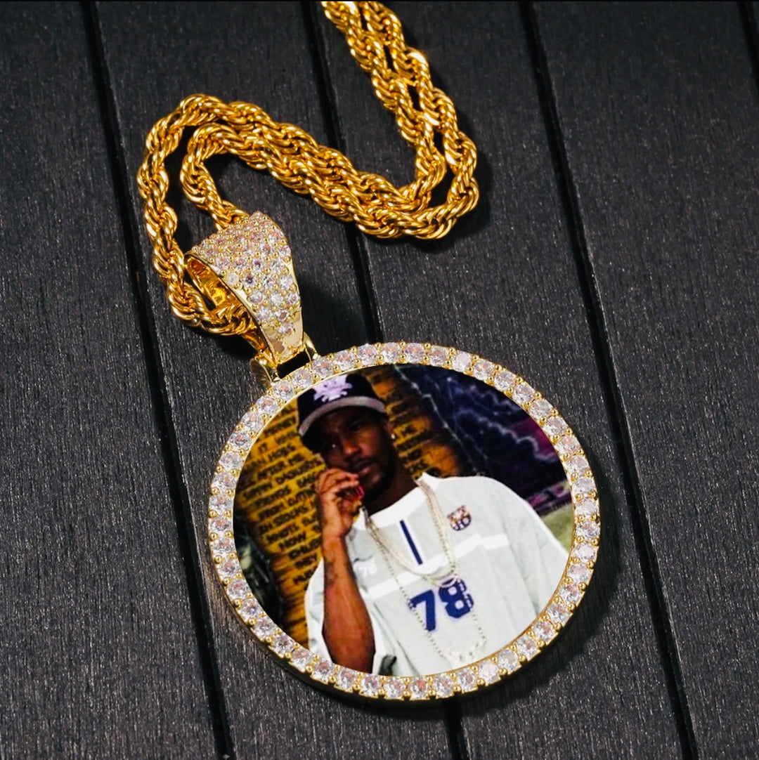 Gold Picture Pendant - Humble Legends